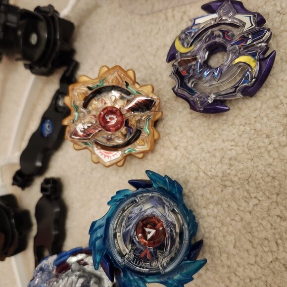 Beyblades (Bundle) - Picture 3 of 4